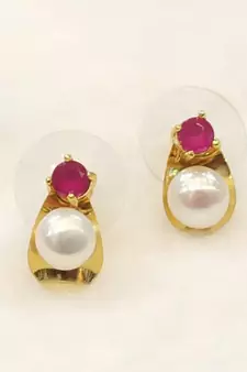White pearl earrings