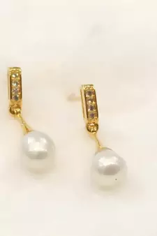 White pearl earrings