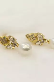 White pearl earrings