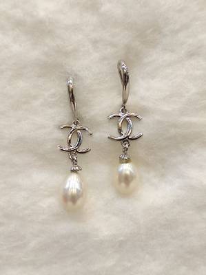 White pearl earrings 1