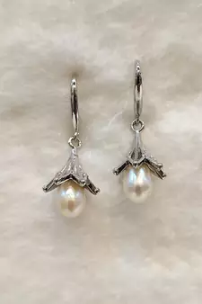 White pearl earrings