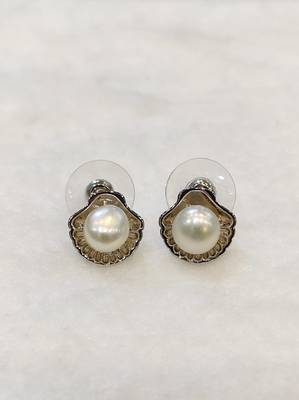White pearl earrings 1
