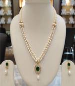Multicolor pearl necklaces