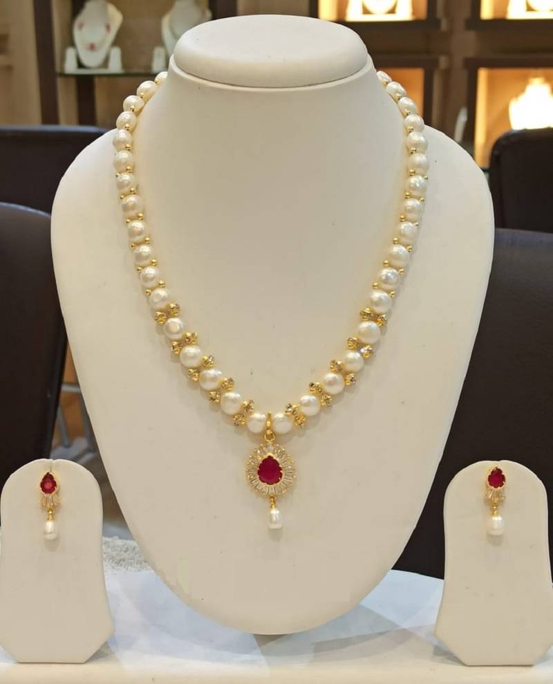 White pearl necklaces