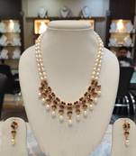 Multicolor pearl necklaces