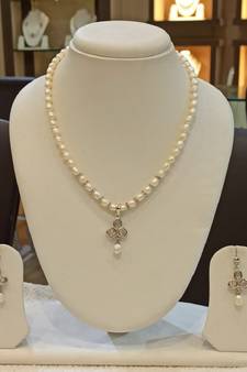White pearl necklaces