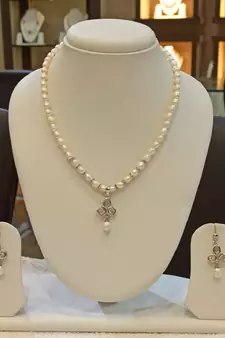 White pearl necklaces