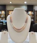 Multicolor pearl necklaces