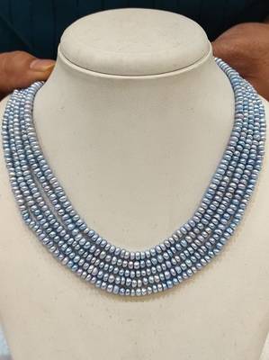 Blue pearl necklaces 1