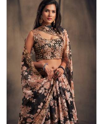 White Zari And Sequins Embroidered Organza Semi Stitched Lehenga 3