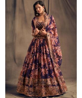 White Zari And Sequins Embroidered Organza Semi Stitched Lehenga 2
