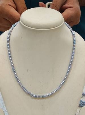 Blue pearl necklaces 1