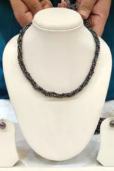 Black pearl necklaces