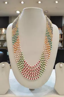 Multicolor pearl necklaces