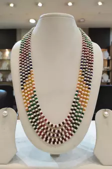Multicolor pearl necklaces