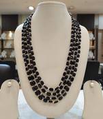 Blue pearl necklaces