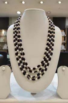 Blue pearl necklaces
