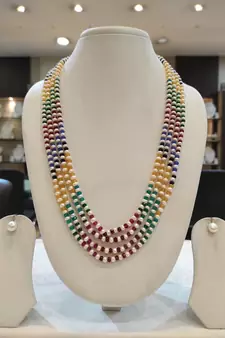 Multicolor pearl necklaces