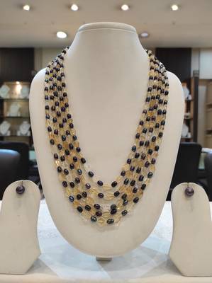 Grey pearl necklaces 1