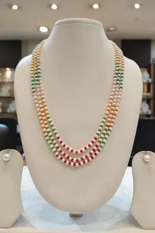 Multicolor pearl necklaces