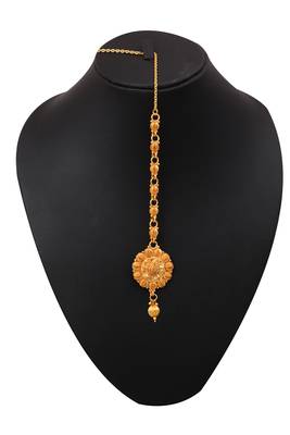 Yellow pearl maang-tikka 2