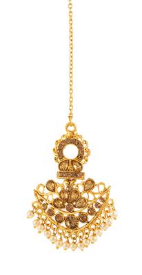 Yellow pearl maang-tikka 2