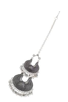 Silver pearl maang-tikka 1