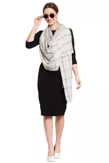 White & Black Checkered Woven Design Woolen Stole (200 x 70 cm)
