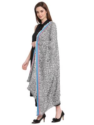 Black & Multi Abstract Woven Design Viscose Shawl (200 x 70 cm) 2