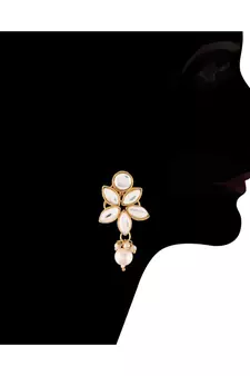 Gold Plated Traditional Kundan with Pearl Choker Necklace Jewellery Set & Maang Tikka for WomenGirls 