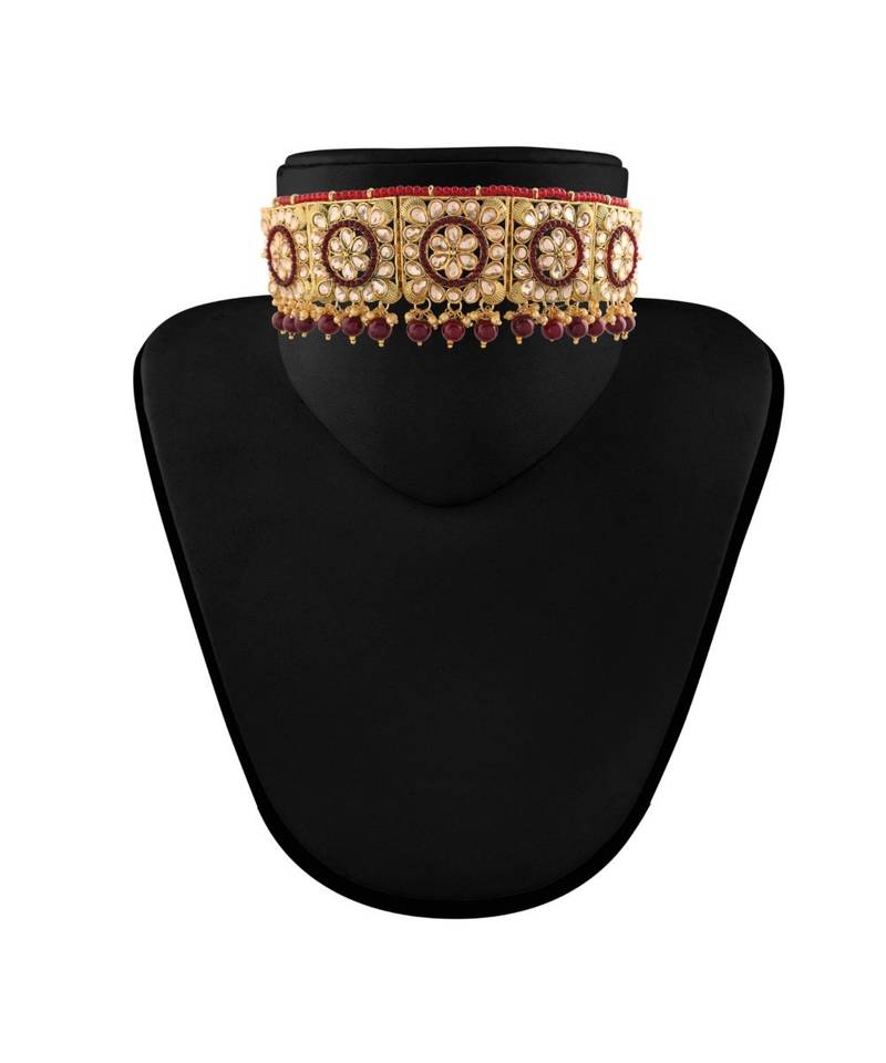 Gold Plated Traditional Kundan Pearl Choker Necklace Set with Earrings & Maang Tikka For Women (K7095DM)