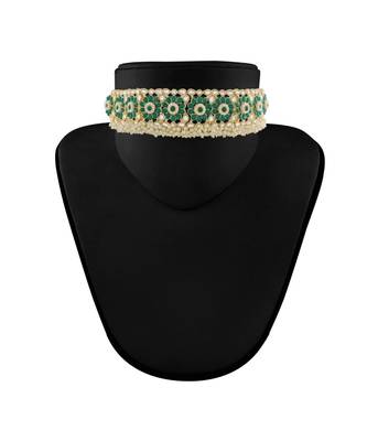 Gold Plated Traditional Green Kundan & Pearl Studded Choker Necklace Jewellery Set For WomenGirls  4