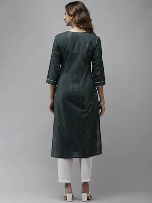 Green plain cotton kurtas-and-kurtis 3