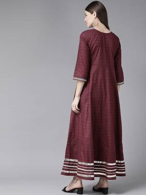 Maroon embroidered cotton kurtas-and-kurtis 3