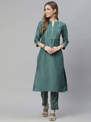 Green printed art silk kurtas-and-kurtis 1