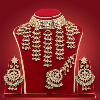 Green necklace-sets 1
