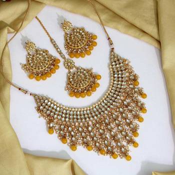 Yellow necklace-sets 1
