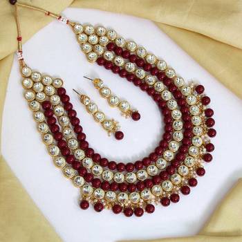 Maroon necklace-sets 1