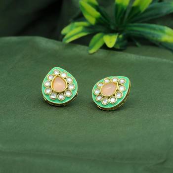 Green studs 1