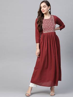 Red embroidered cotton maxi-dresses 1