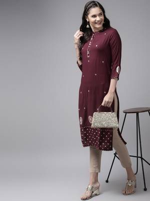 Maroon embroidered cotton kurtas-and-kurtis 4