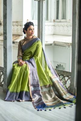 Teal woven banarasi silk saree with blouse 3