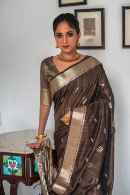 Wine woven linen saree with blouse 2