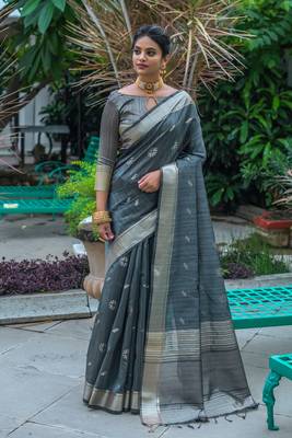 Green woven silk saree with blouse 1
