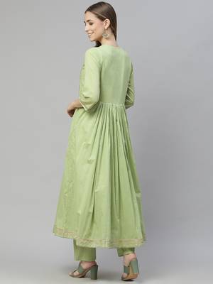 Green thread embroidery cotton salwar 2