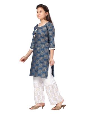 Blue printed cotton girls-top-bottom 3