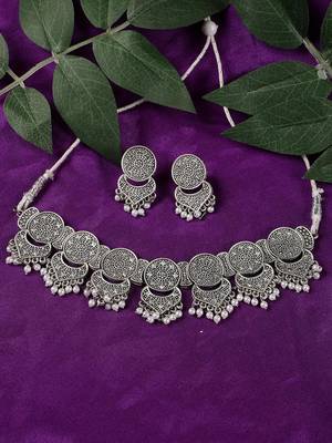 Silver necklace-sets 1