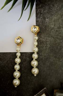 Gold pearl earrings 3