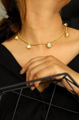 Gold necklaces 1