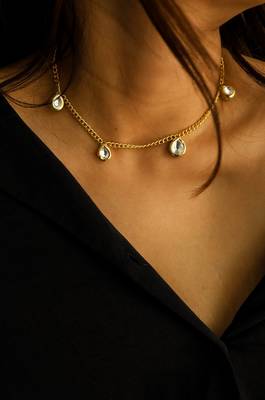 Gold necklaces 2